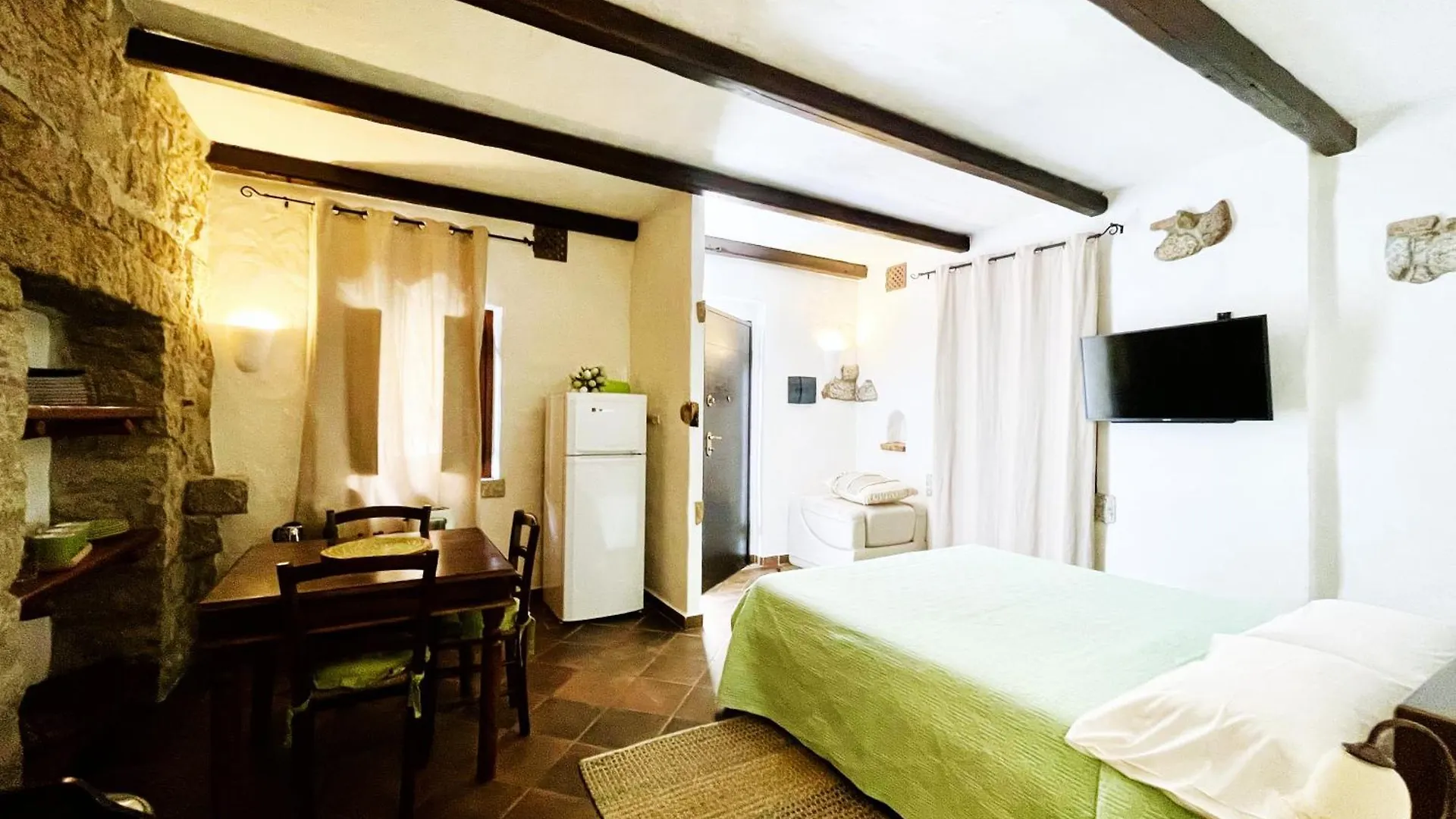 Guest house Amsicora 8 Lt Hotel Olbia